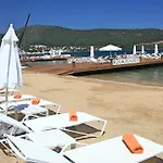 Hotel Hillstone &