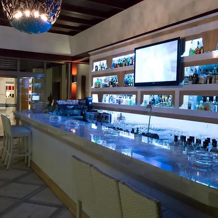 酒店 希尔斯通博德鲁姆酒店及水疗中心 5*