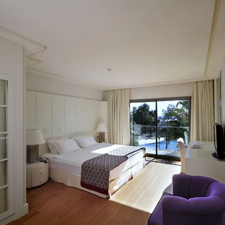 Hillstone & Отель