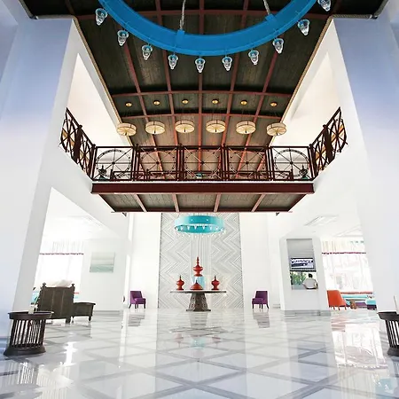 Hillstone & Отель 5*