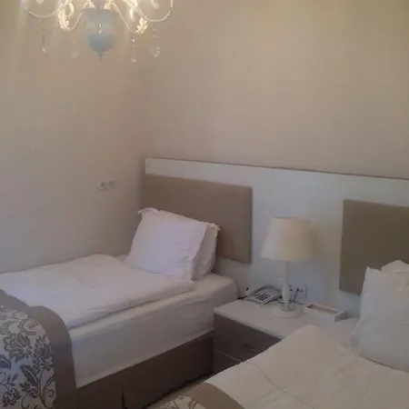 Отель Hillstone &