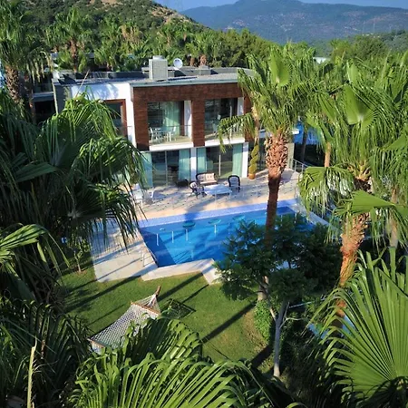 Hillstone & Hotel 5*