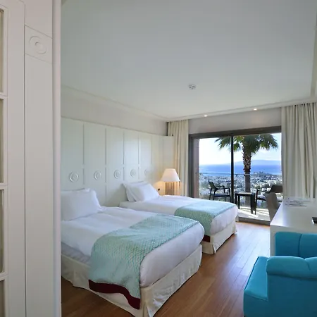 Hillstone & Hotel 5*