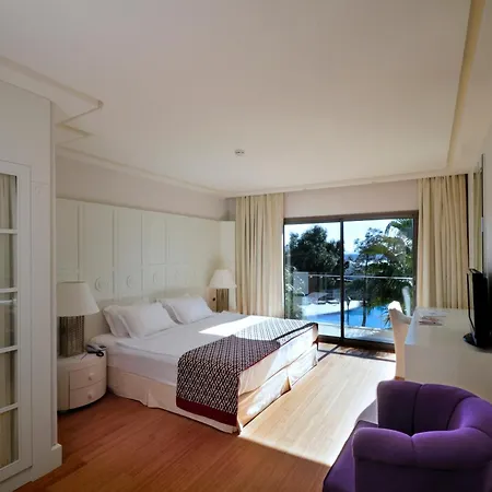 Hotel Hillstone & 5*