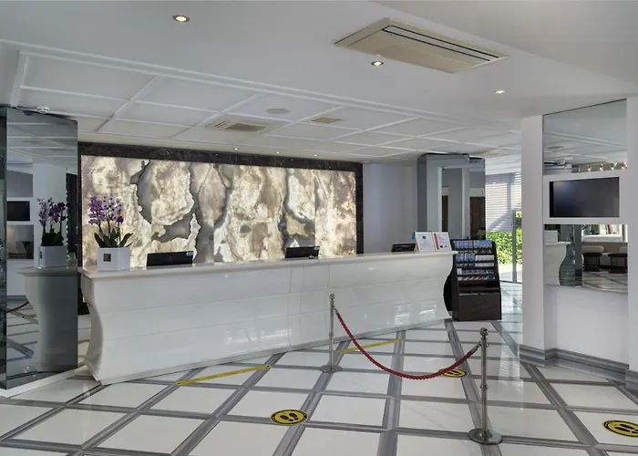 Hillstone & Bodrum