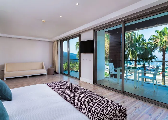 Hillstone & Hotel
