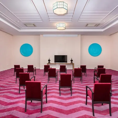 Hillstone & Hotel 5*