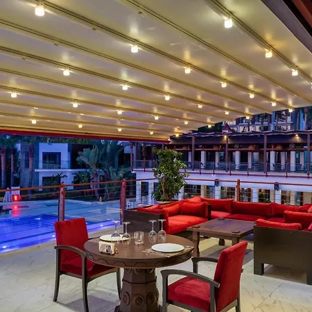 Hotel Hillstone & 5*