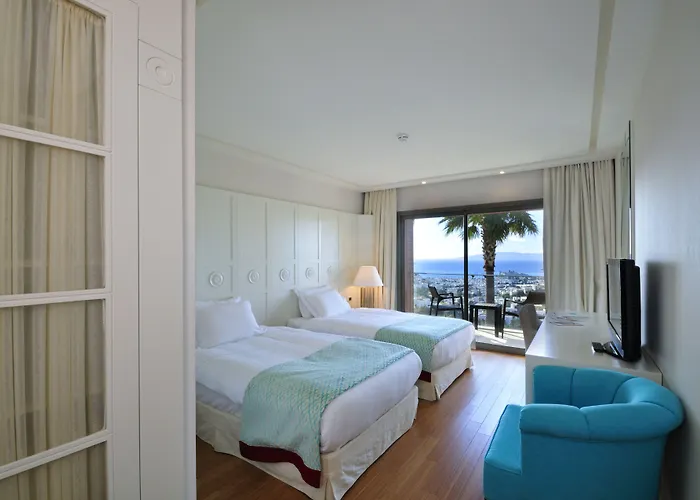 Hillstone & Ξενοδοχείο 5*